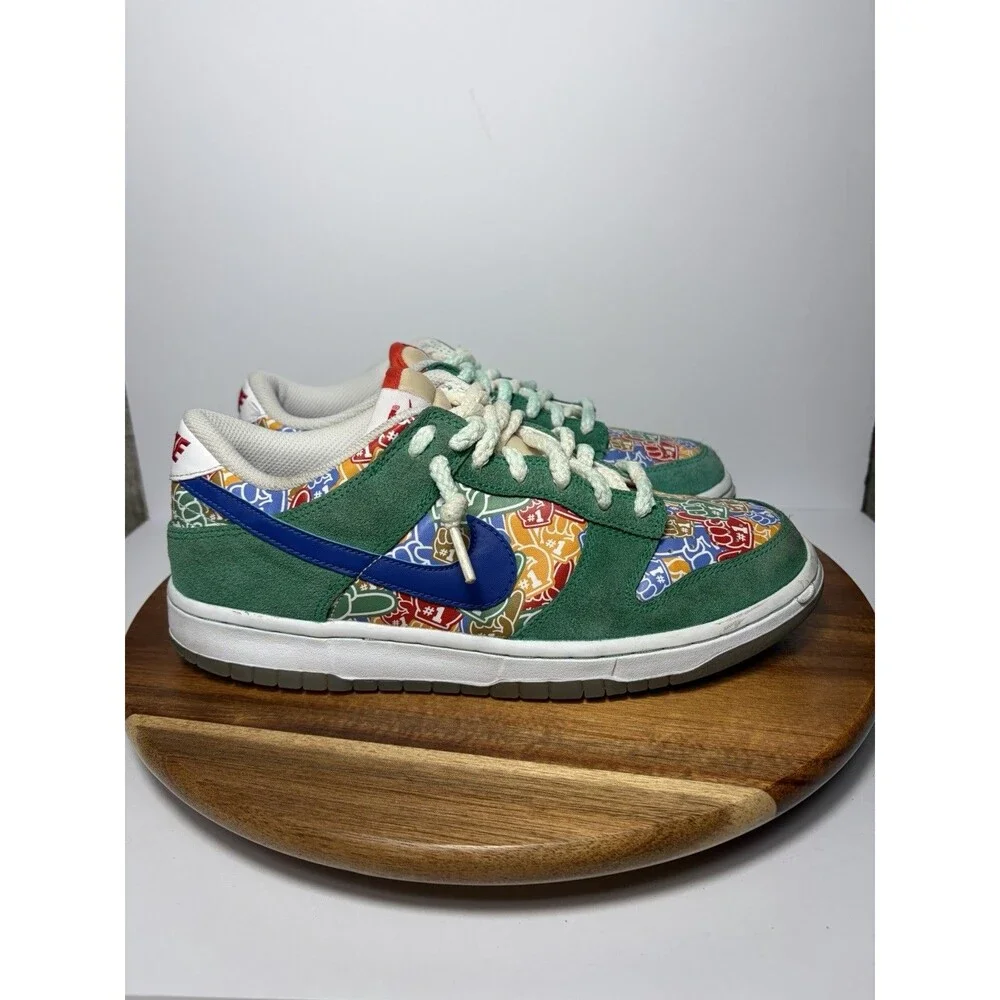 Nike Dunk Low GS “Foam Finger” Size 7y Kids Sneaker Stadium Green White